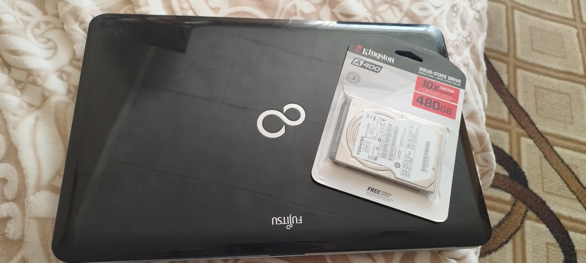 Продам ноутбук Fujitsu Lifebook AH531/GFO