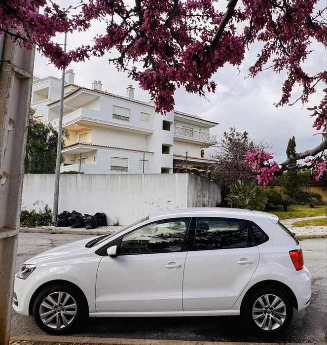 VW Polo Comfortline 2017,  perfeito estado.  4  pneus