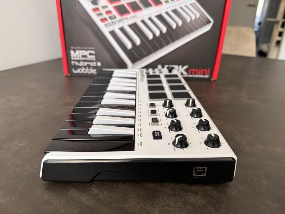 Akai MPK mini MK2