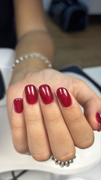 Gel em unha natural, gelinho mãos e pés, embelezamento de mãos e pés