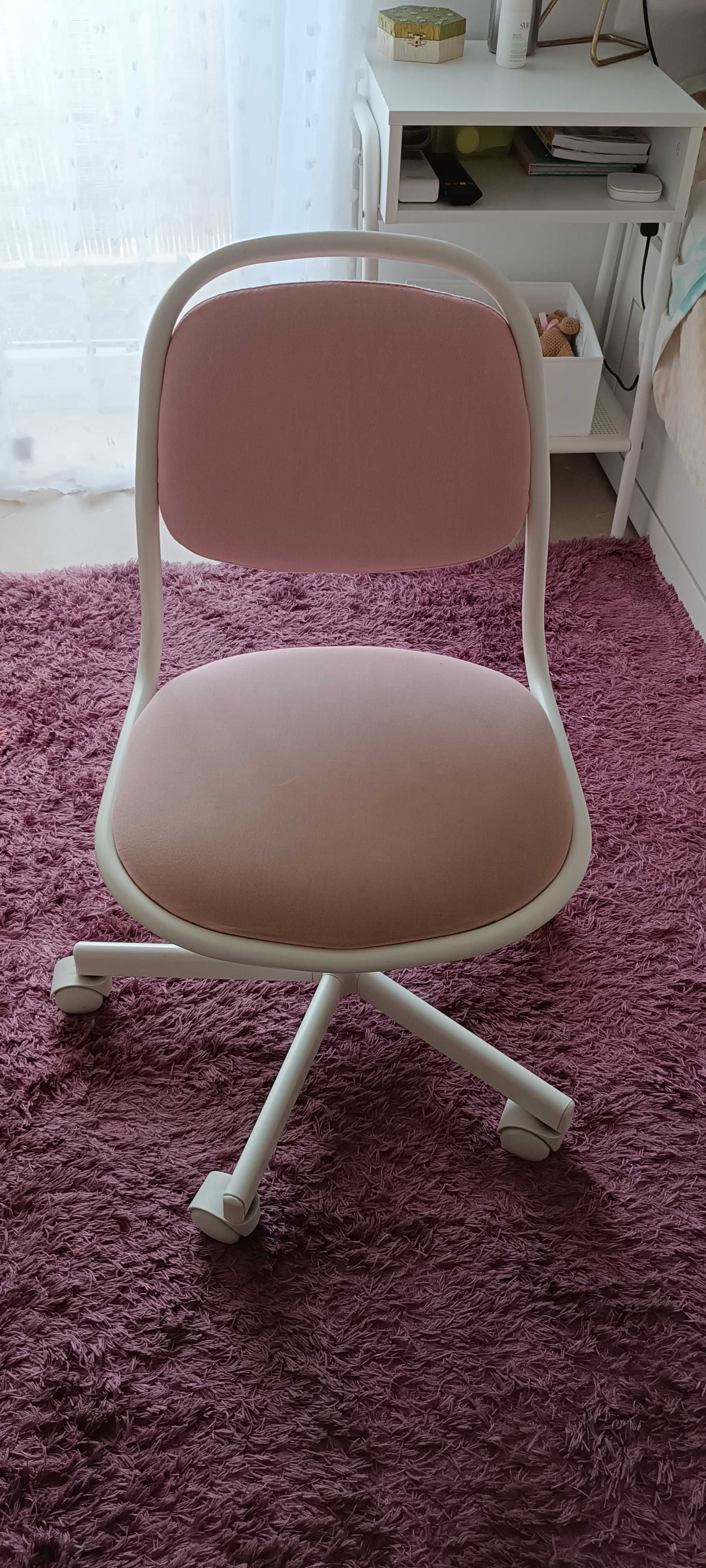 Cadeira giratória ÖRFJÄLL (IKEA) - Branca/Cinza clara