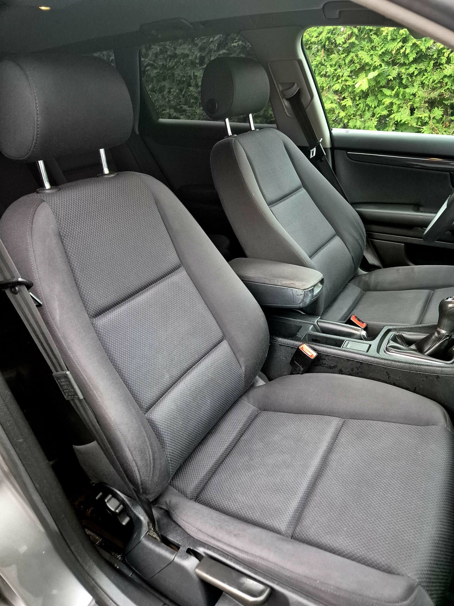 Audi A4 B6 2003r 2.0 benzyna klimatronik isofix bluetooth długo opłaty