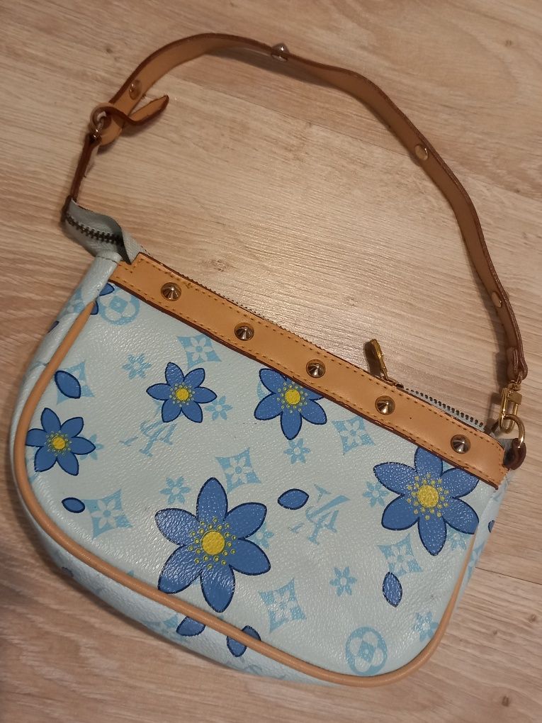 Louis vuitton mała torebka