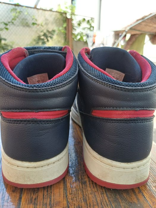 Хайтопи  хлопцю Levis