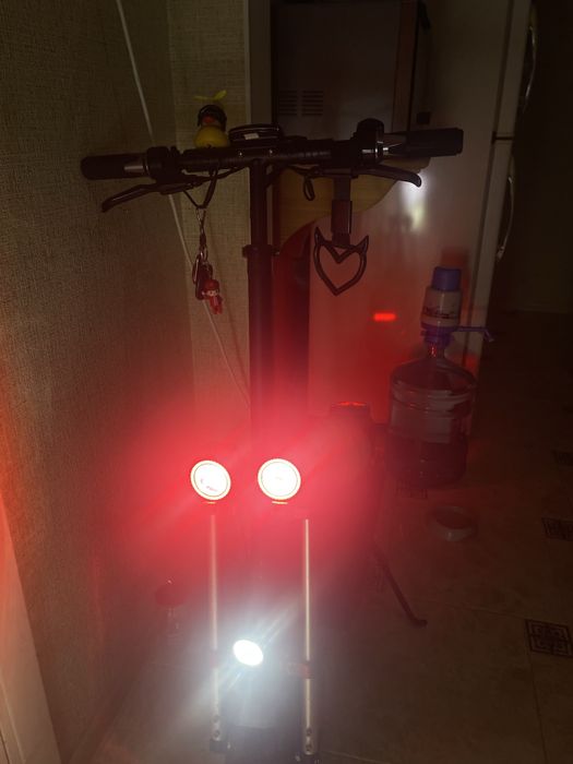 Електросамокат GIANT Outlander M11 без сидіння (52V 26Ah)