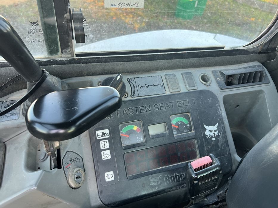 Minikoparka Bobcat E 50 zamiana