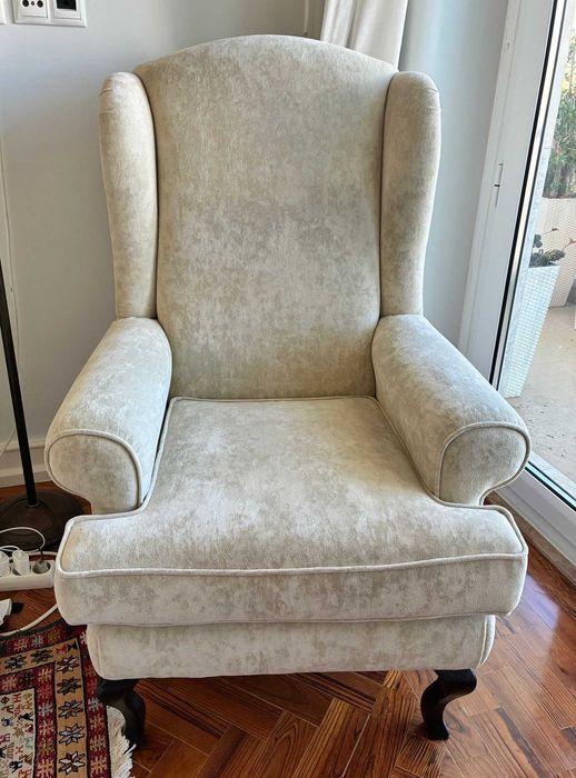 Sofa e Poltrona em alcântara bege