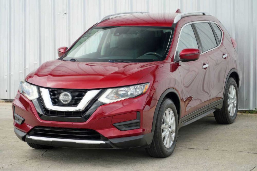Nissan Rogue SV      2019