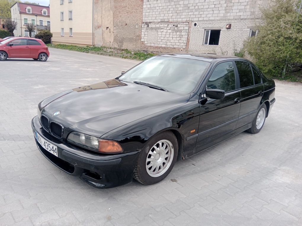 BMW e39 528i 1996r