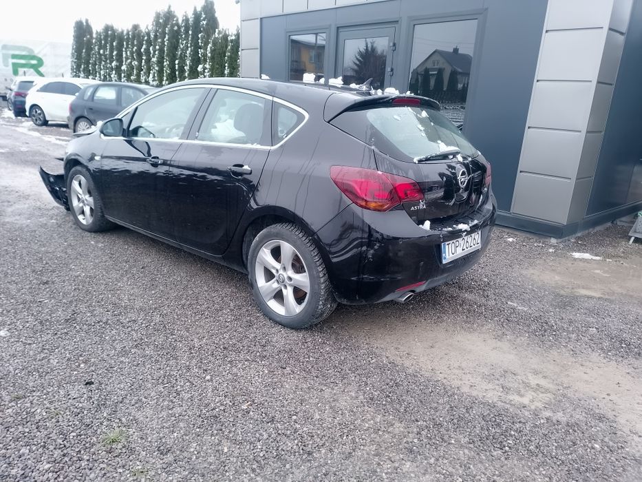 Opel astra 1.6b Turbo zarejestrowany oplacony