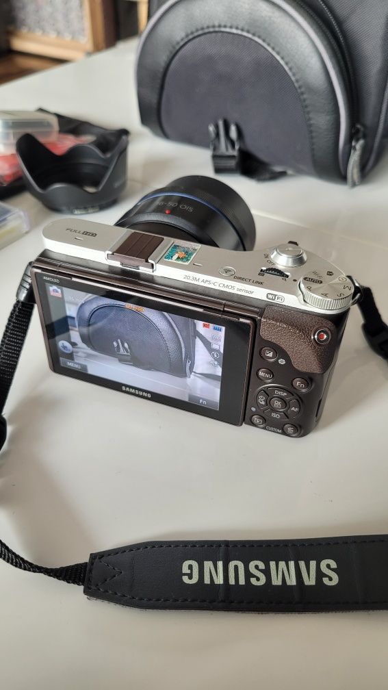 Samsung nx300 nx 300 bezlusterkowiec
