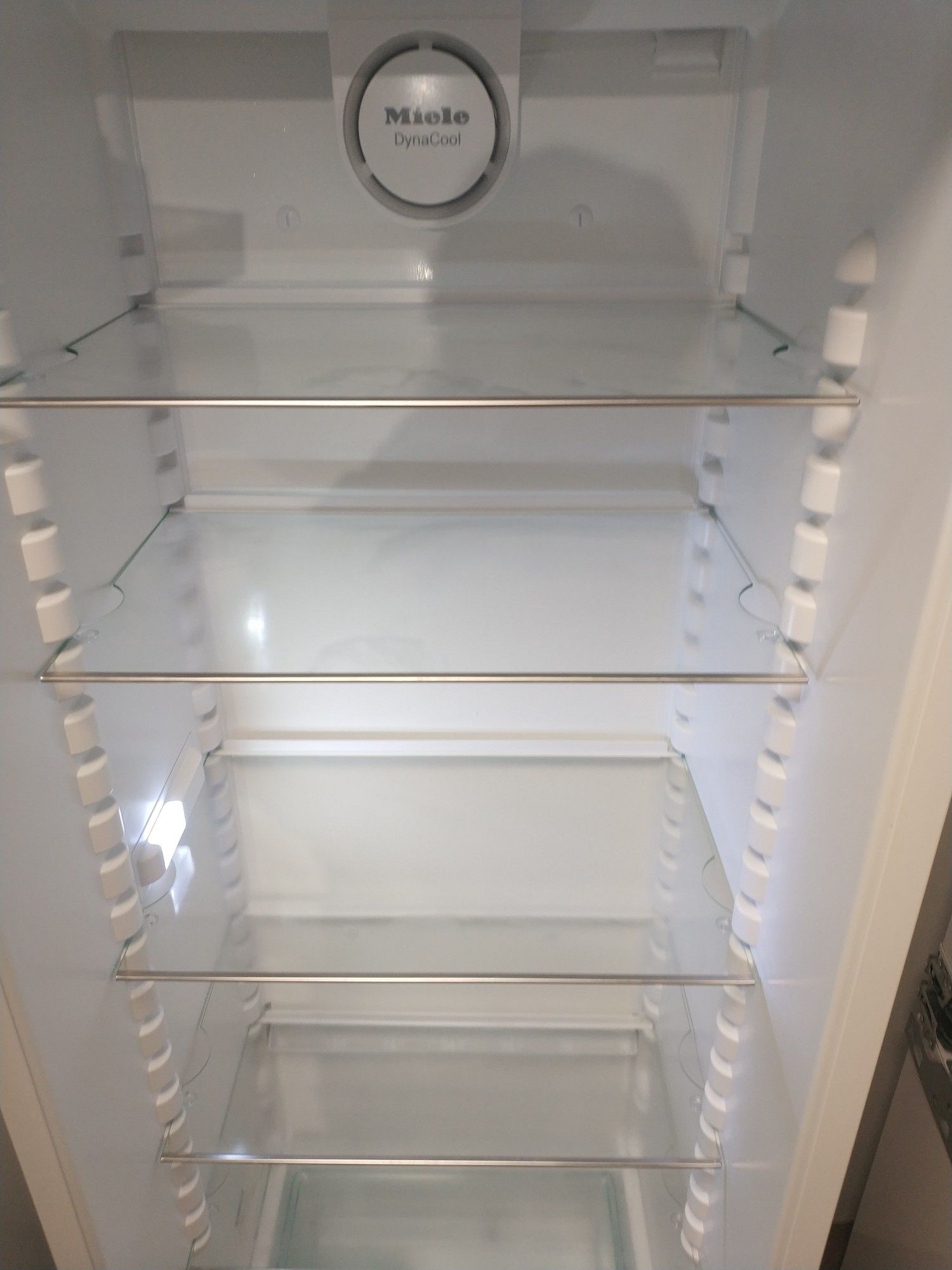Встраиваемый высокий холодильник Miele K 37222 Side by Side