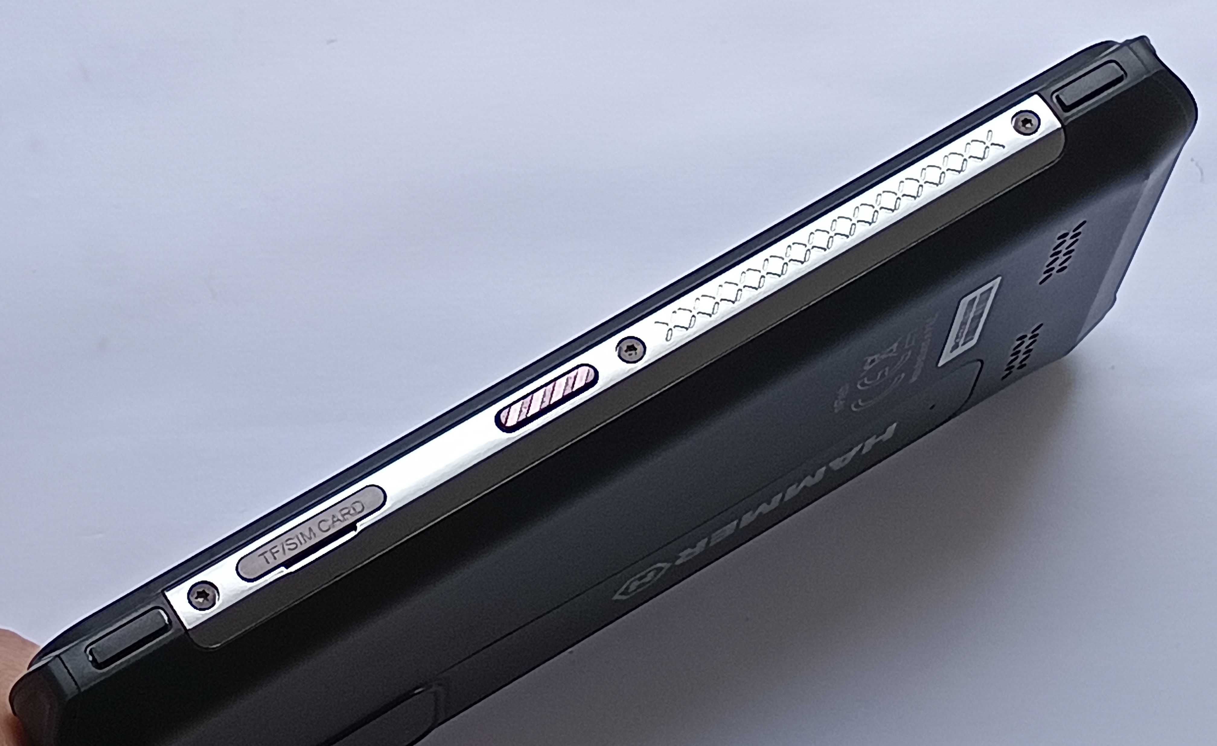 Hammer Iron 4 4GB/32GB Android 12 100% sprawny -ideał zestaw FOLIA