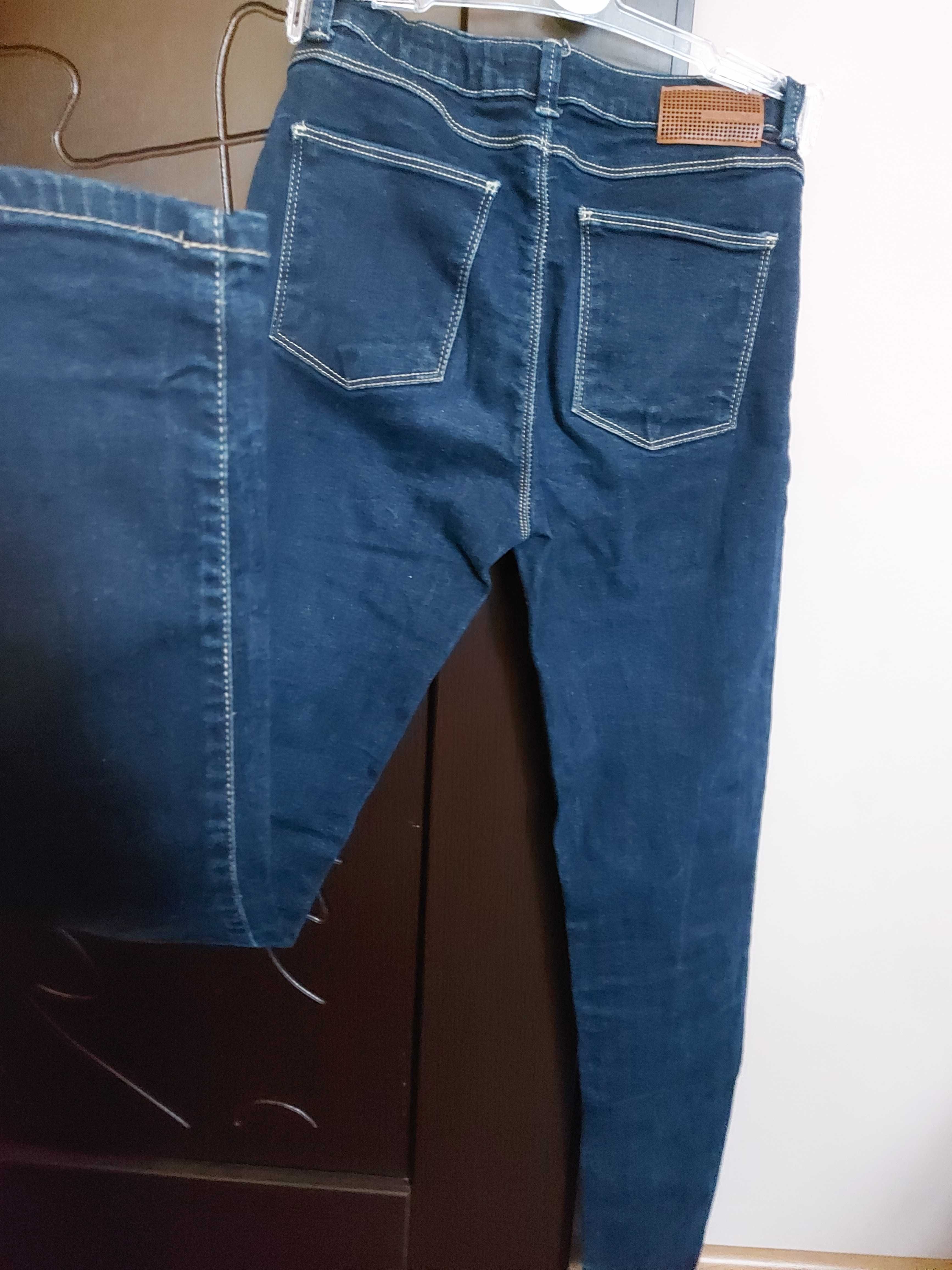 Reserved spodnie jeansowe dziewczęce 158 ciemny granat