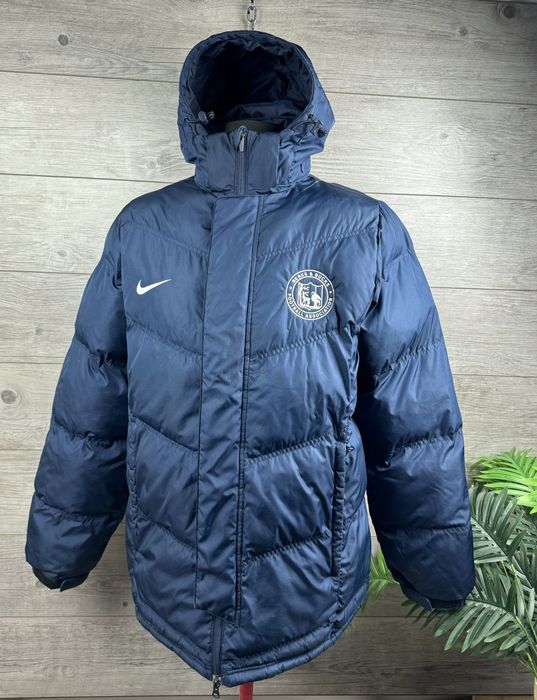 Пуховик Nike зимова куртка плащ розмір Л