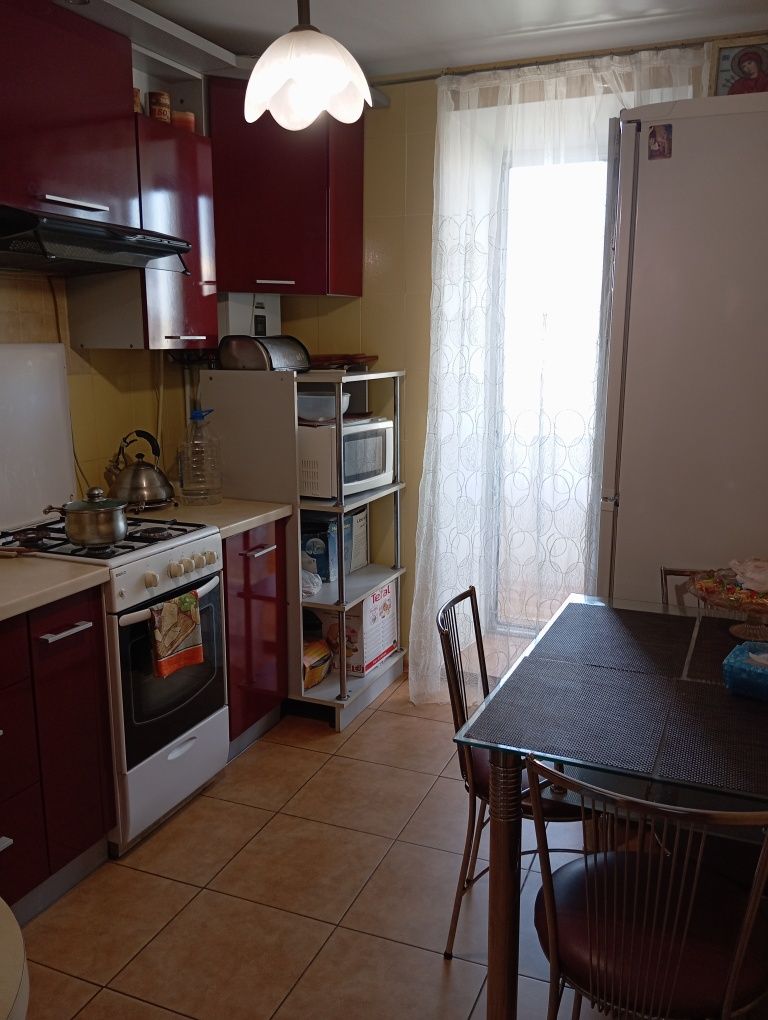 Продаж 3 кімн.кв. з ІНД.Опаленням з ремонтом 64/39/9ц.Ціна67500Дол.
