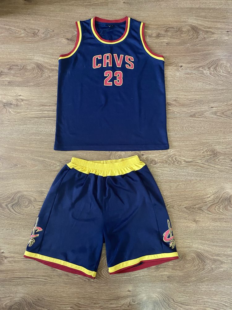 Баскетюольна форма Lebron James