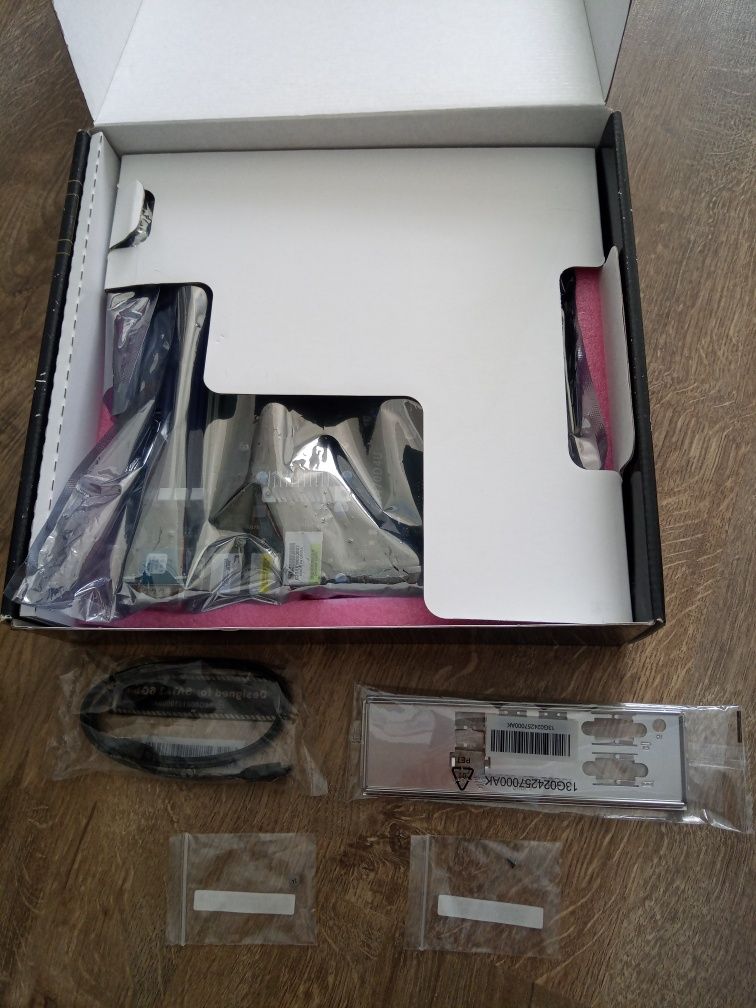 Серверна материнська плата ASRock X470D4U AM4, DDR4
