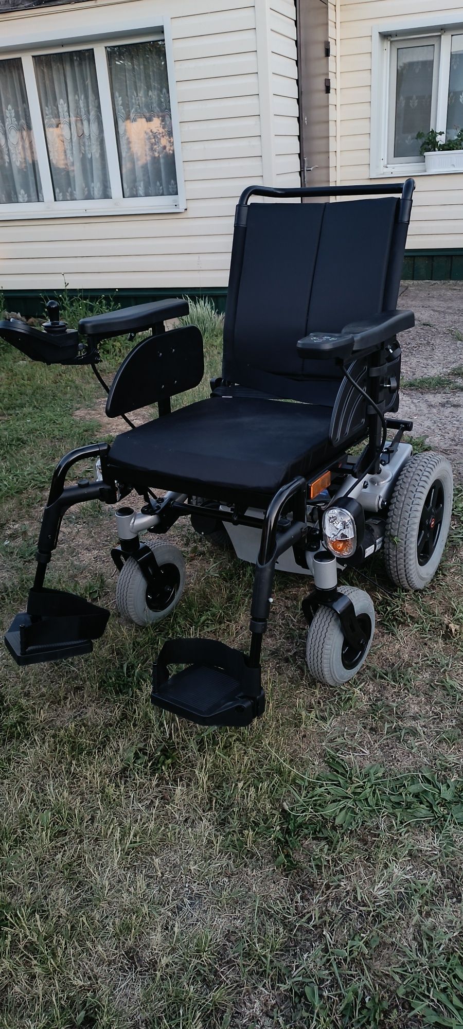 инвалидная электроколяска Invacare Stream (Германия)
