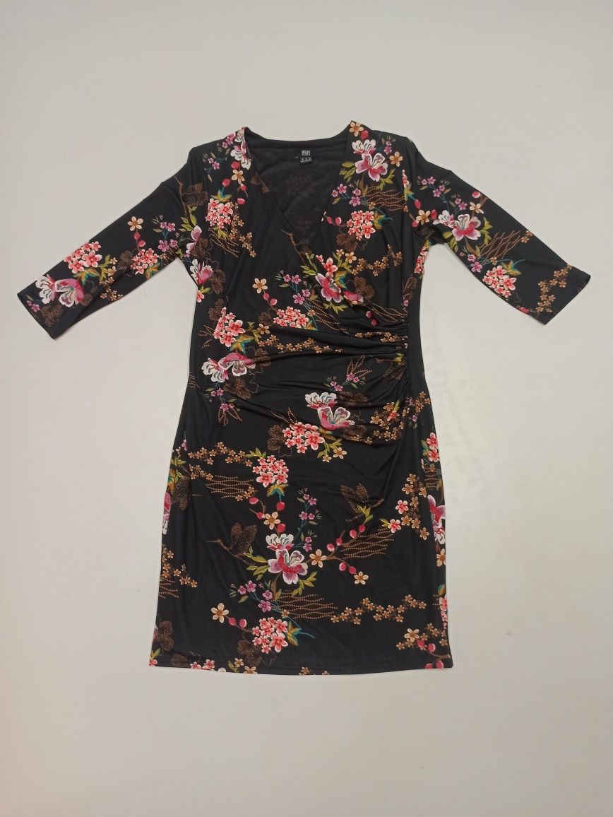 Sukienka w kwiaty, r. 44/46