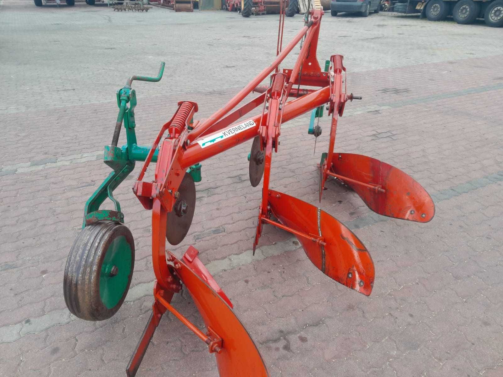 Plugi trzy skibowe Overum