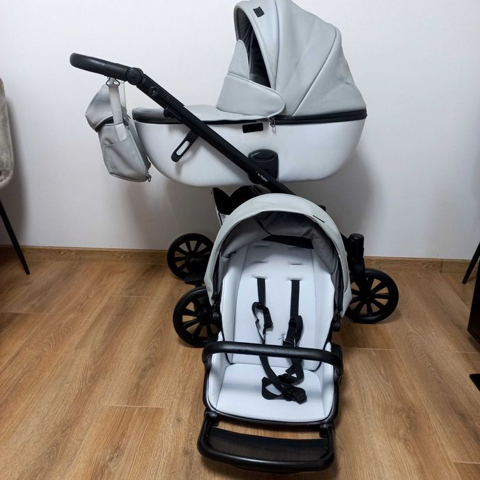 Дитяча коляска anex e/type, в гарному стані.