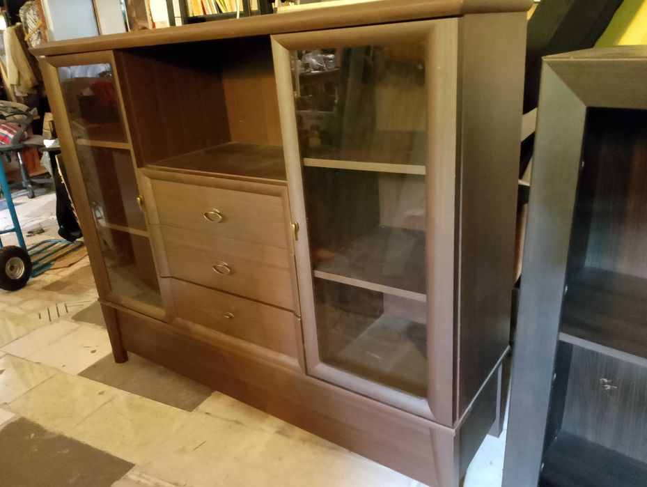 Szafki szt 2 . 38 x 103 x 106 cm i 42x125x150 cm/za obie