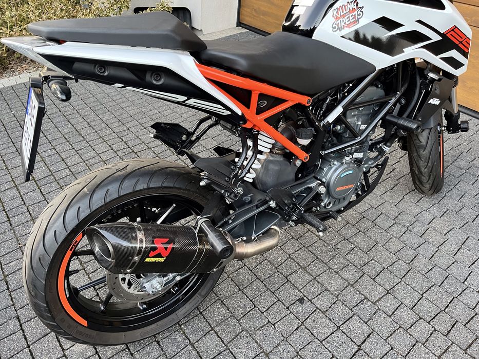 KTM Duke 125cm3 (bialy-2019 rok/ bezwypadkowy). Przeglad do 07/2026