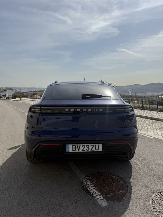 Porsche macan electric 4