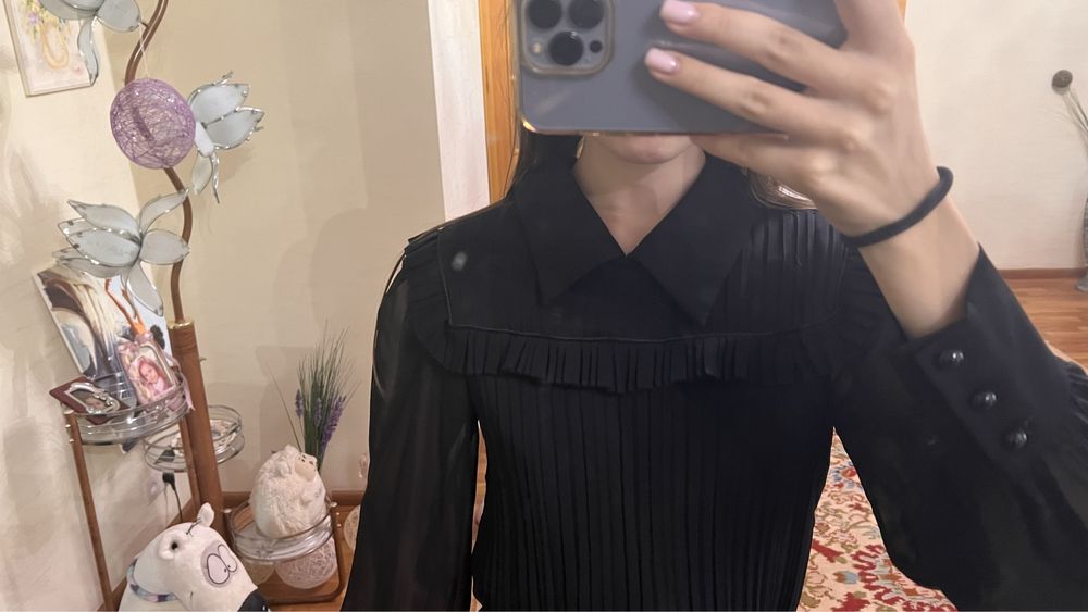 чорна жіноча сукня осіння