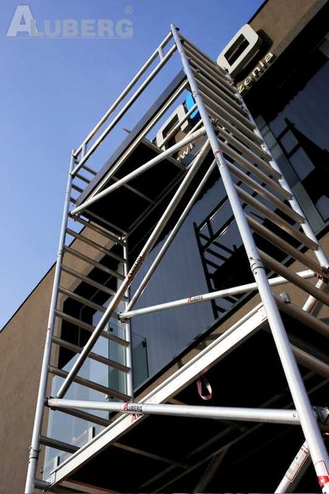 Rusztowanie przejezdne aluminiowe ALUBERG 1370 - 700 z belką jezdną