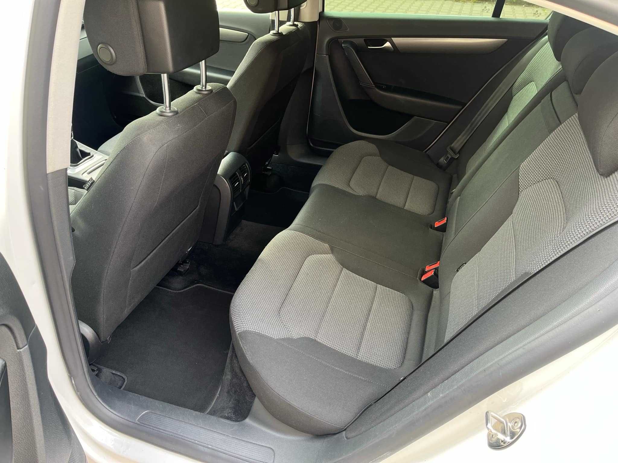Sprzedam Volkswagen Passat B7 1.6 tdi 2012 r.