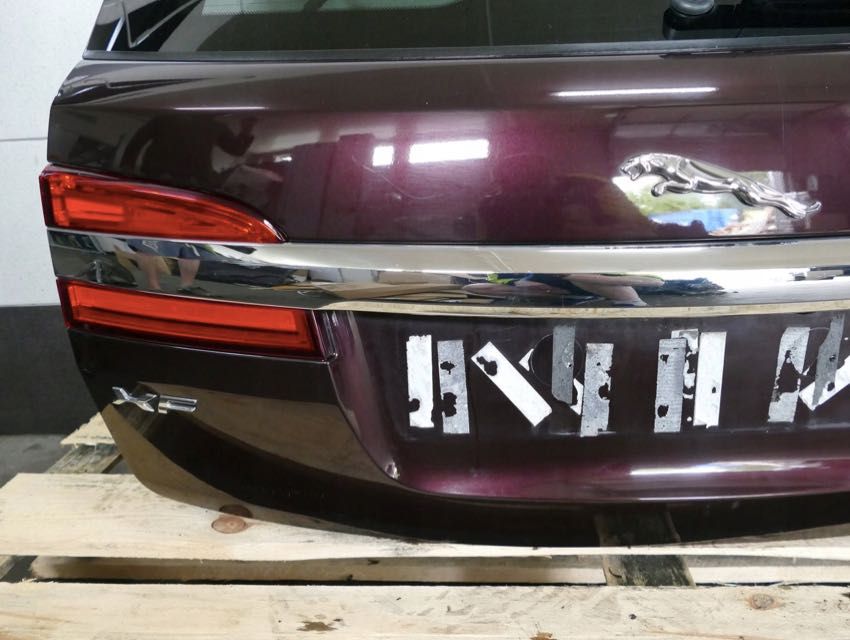 jaguar xf x250 kombi sportbrake klapa bagażnika kolor chp