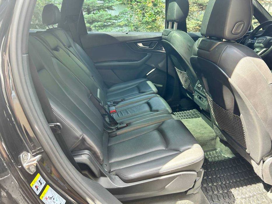 Audi q7 premium plus 2017 год 3.0 tfsi quattro камеры 360 7 мест