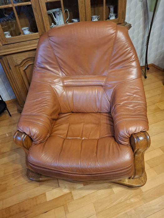 Zestaw skórzanych mebli do salonu