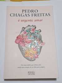 Livro - É Urgente Amar de Pedro Chagas Freitas