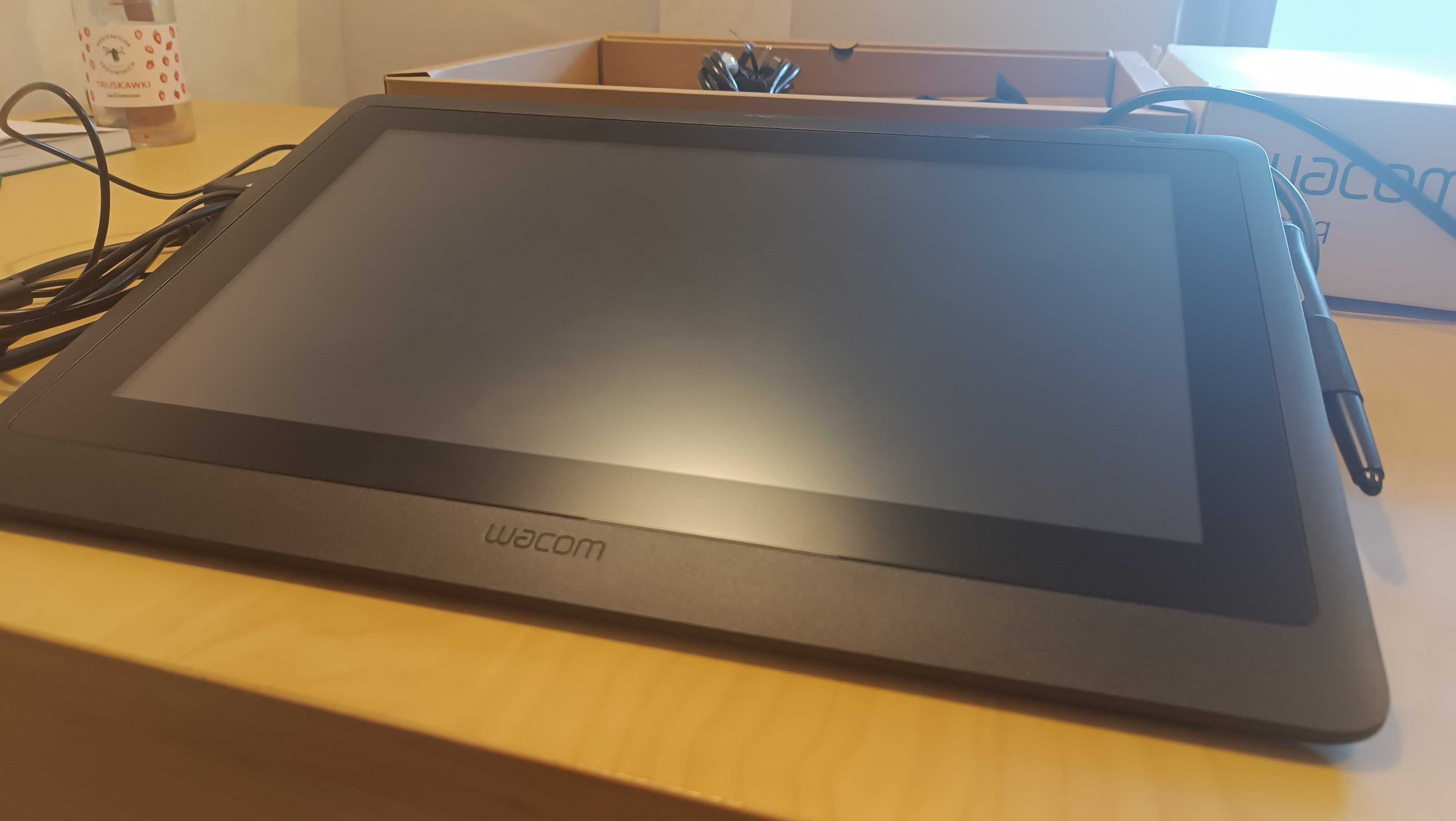 Wacom cintique 16 + remote controller
