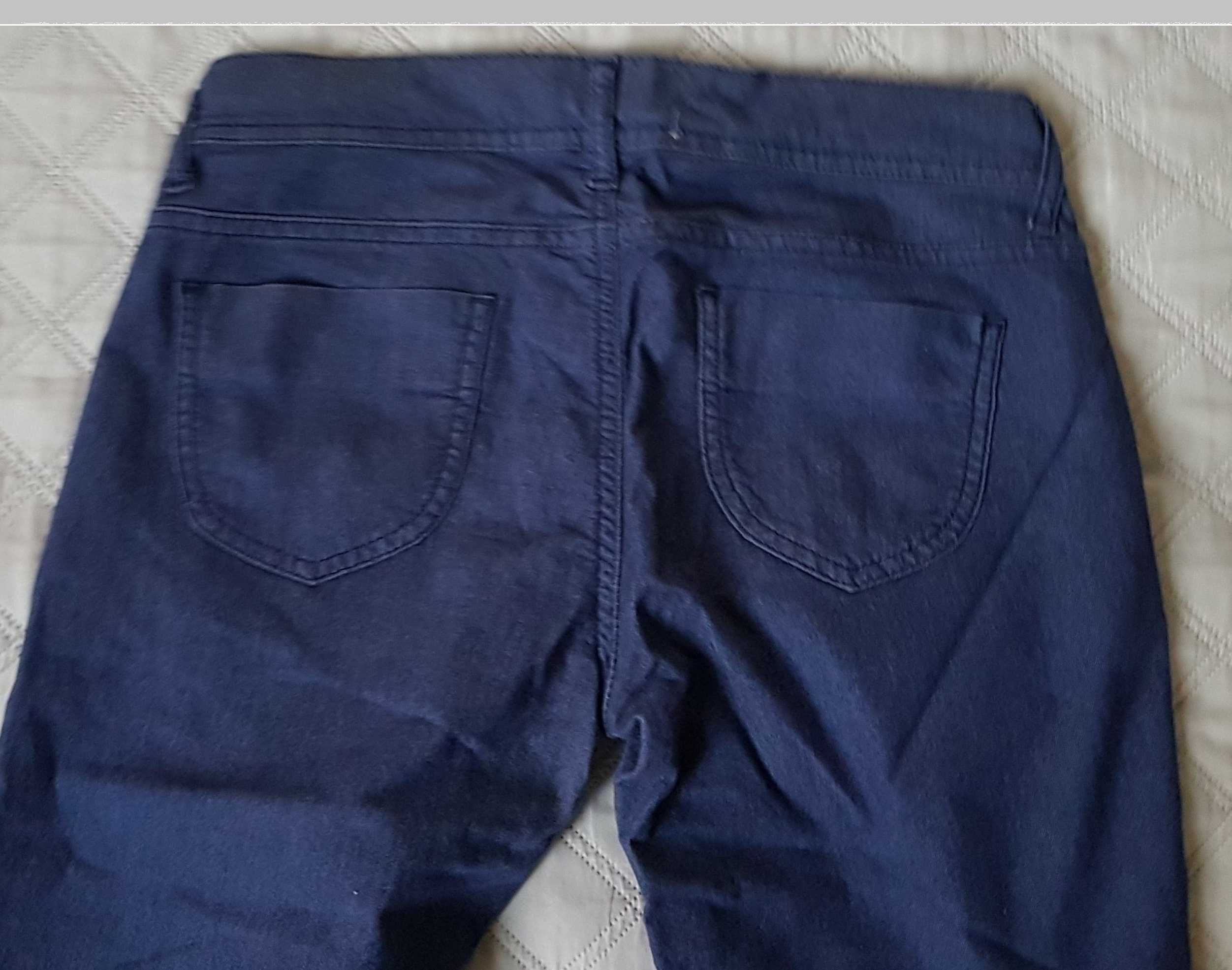 Jeansy skinny spodnie fioletowe Benetton