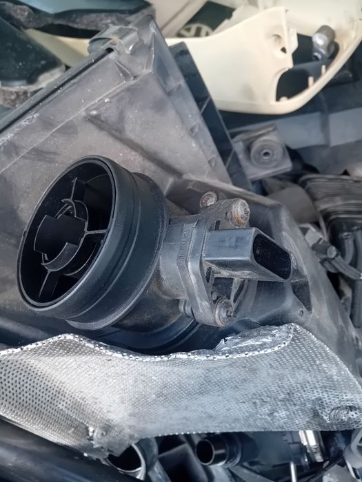 Vw passat b5 fl 1.9tdi 130KM 101km audi a4 b6 przepływomierz powietrza