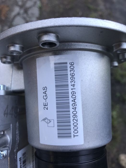Armatura gazowa Piece Buderus Honeywell VR8615V 1014 2