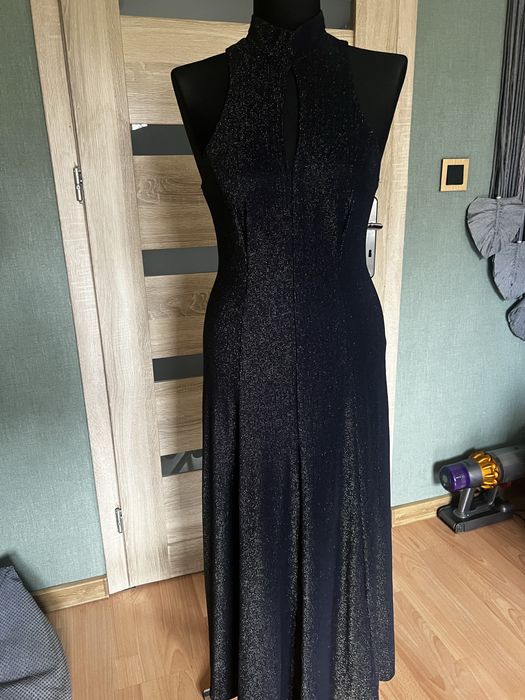 Piękna wieczorowa sukienka