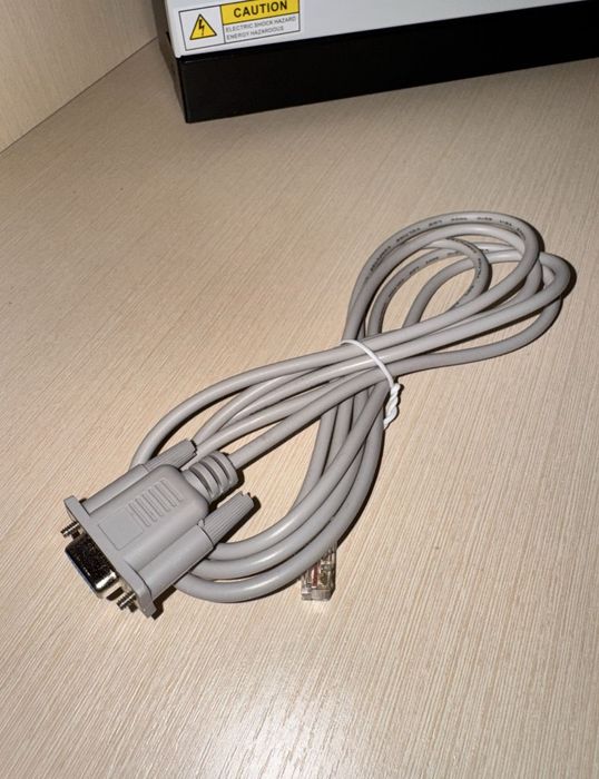 Продам гібридний інвертор HPS  3K-24V