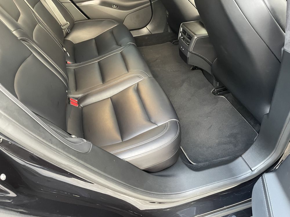 Tesla Model S 75D 2018 intel