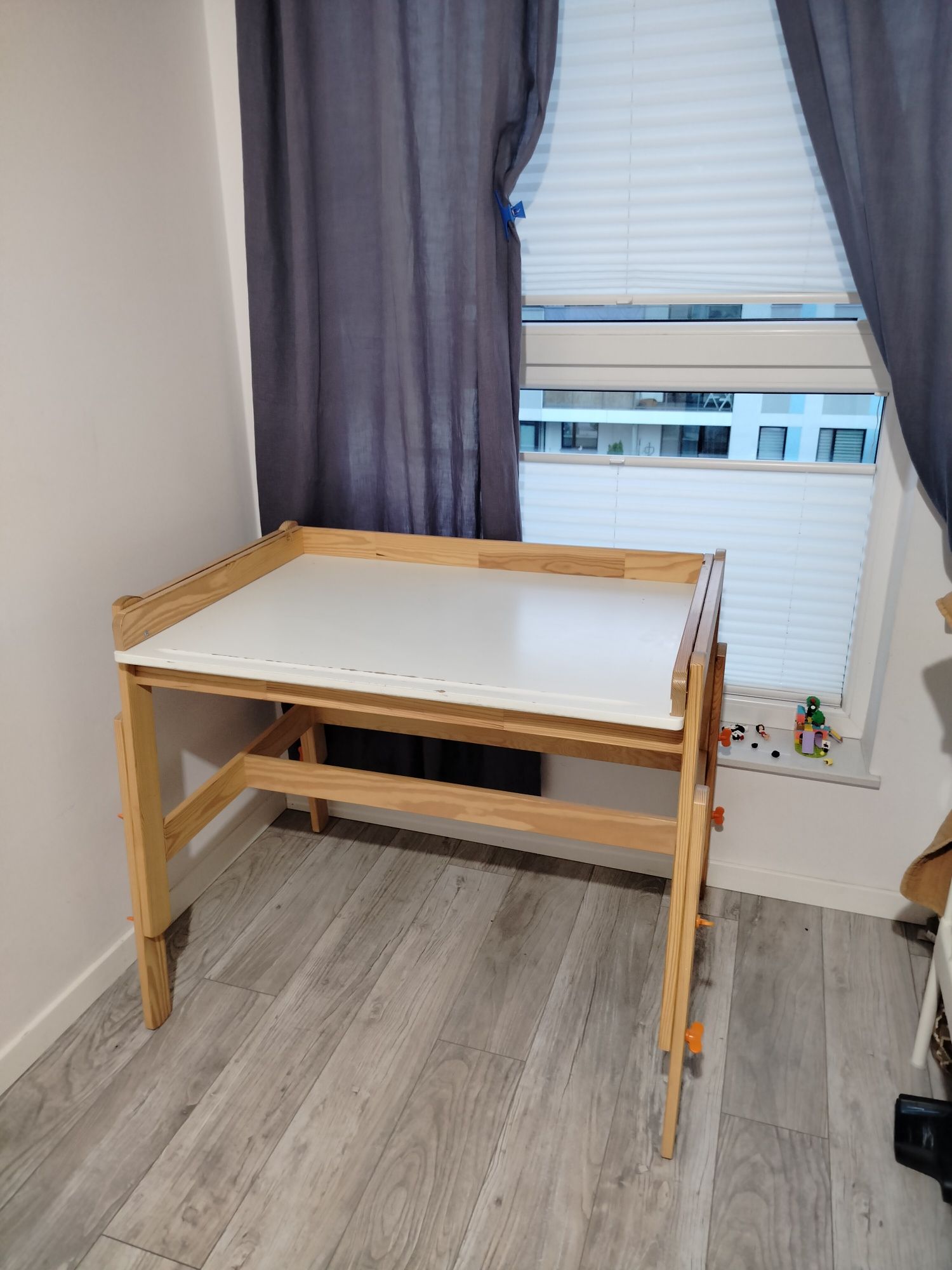 Biurko Ikea Flisat
