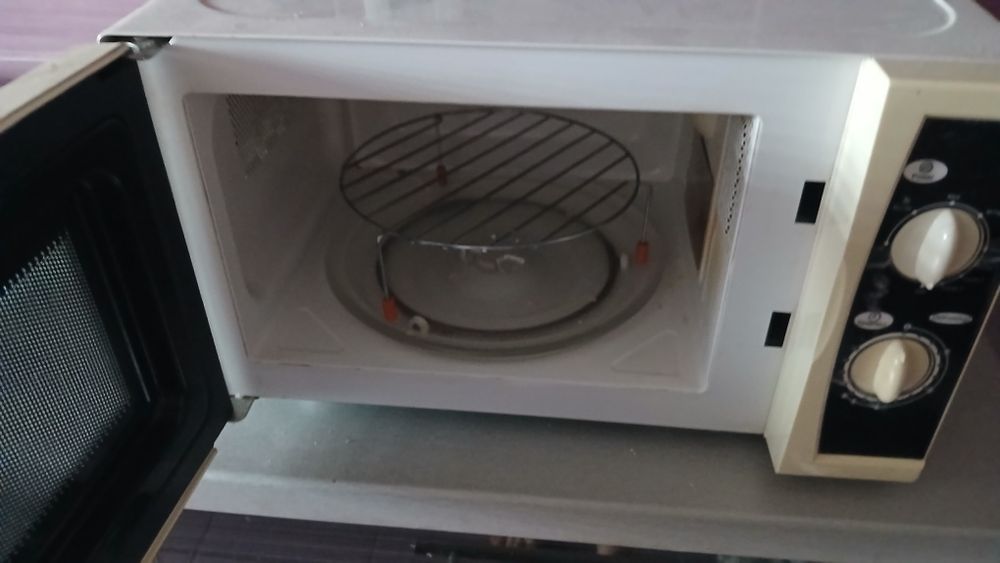 Mikrofalowka Clatronik