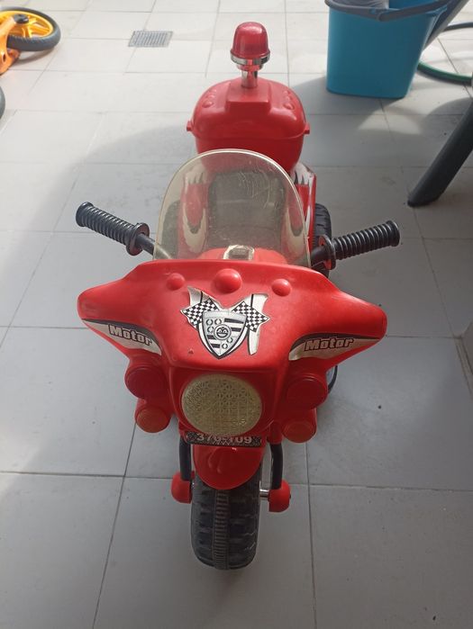 Mota elétrica criança