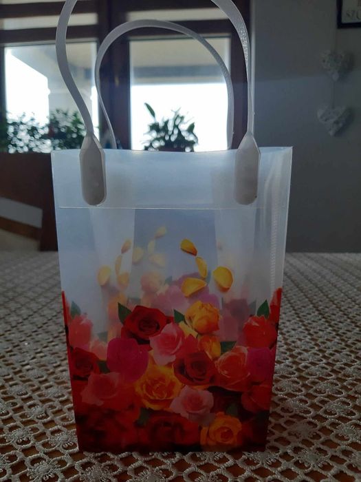 Torebki 25 szt na płatki kwiatów lub ozdobne na kwiaty doniczkowe
