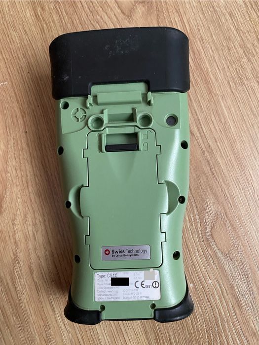 Leica GS08 + CS10 — Equipamento de Topografia com Extras