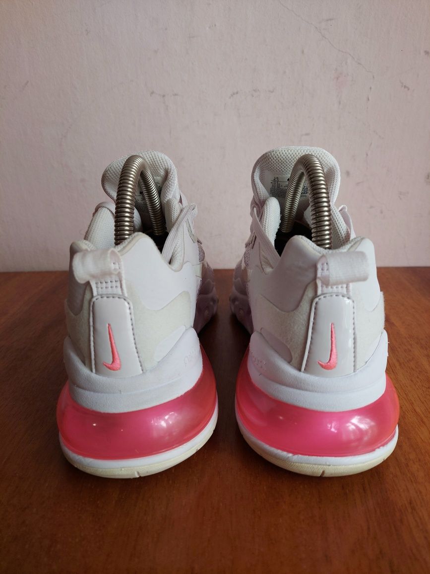 Кроссовки Nike AIR MAX 270 React оригінал 

Розмір по бірці:
Us 8.5  U