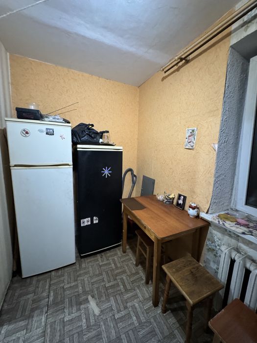 Продам 1 квмнатну квартиру район 700річчя